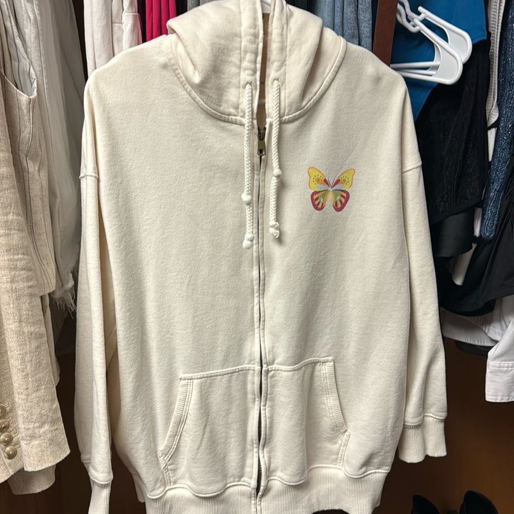 American Eagle Cream Zip-Up 🦋🌸🍦